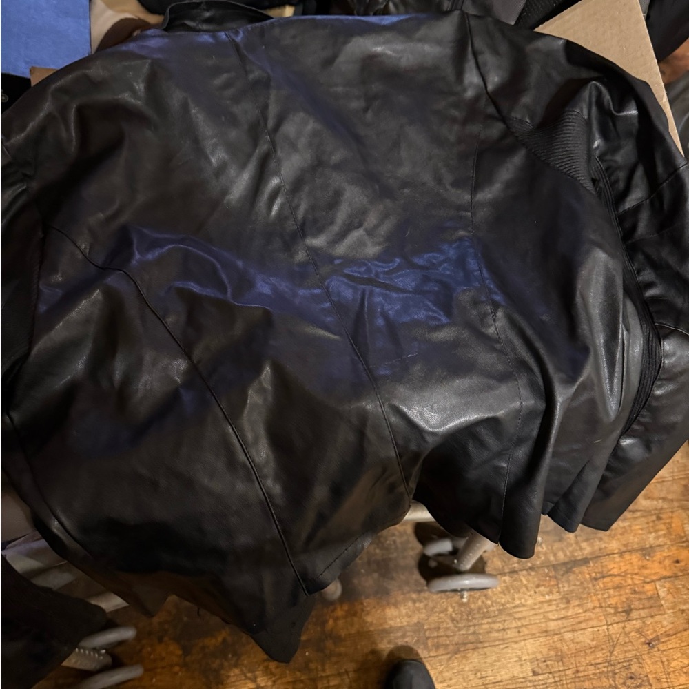 Source Unknown Black Leather Jacket NWT - image 2